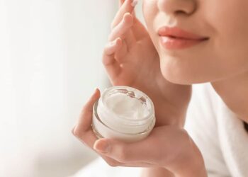 L’essentiel à savoir sur l’utilisation des crèmes antirides